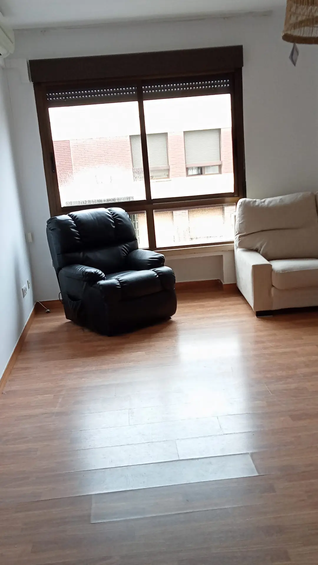 Salón del piso en alquiler en Camino de los Sastres