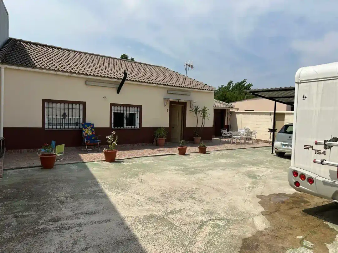 alquiler apartamento larga temporada barriada majaneque
